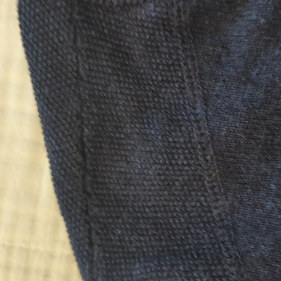 Men's navy Fairlane and Sons Sweater, Size Medium - Picture 6 of 6